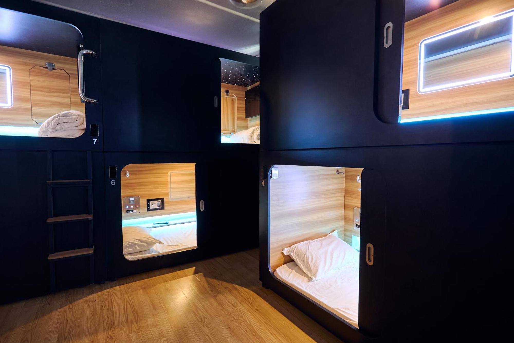 Pod Hotel Montreal Exterior photo